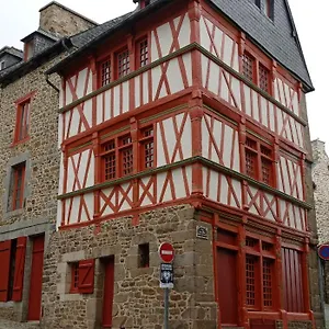 Du Lapin Blanc Aparthotel